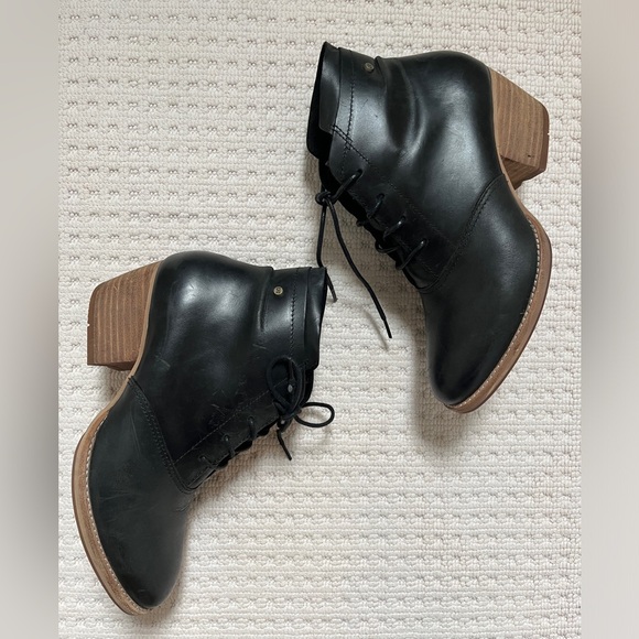 Whimsygoth Dark Academia Black leather lace up ankle boot - Picture 2 of 12